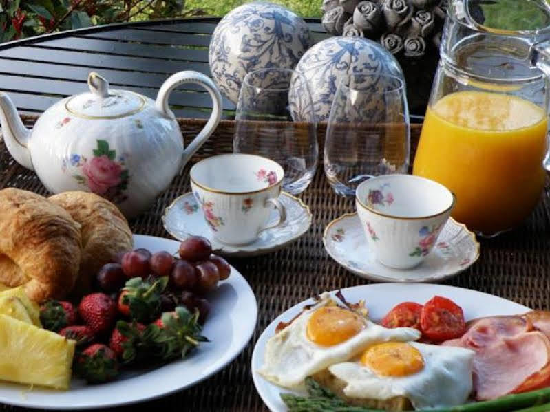 Revive On Oakview Boutique Beauty And Accommodation Ashburton Eksteriør bilde